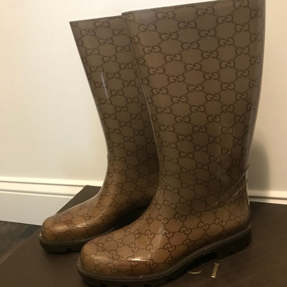 AUTHENTIC!! Gucci Rain Boots!! - Picture 2 of 6